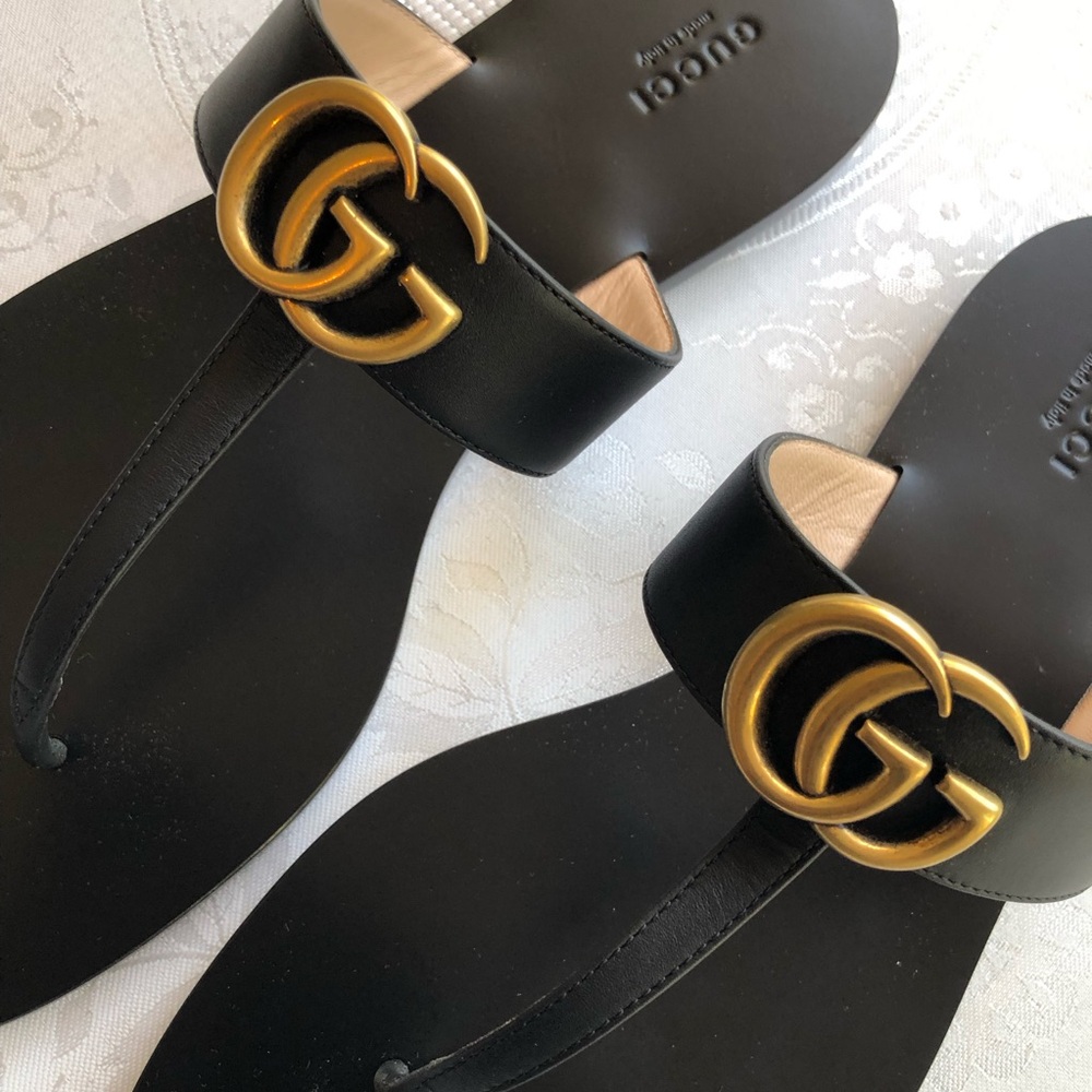 Gucci Lifford Black Leather Golden GG Thong Sandals Women’s Size 41 US- 10.5 - Picture 7 of 11